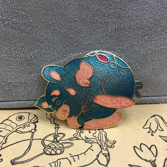 Vintage Enamel Cloisonne Pig Brooch - Picture 1 of 7